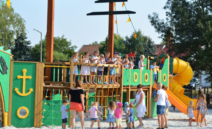 17 méteres Legnolandia fahajót építettünk Fertőszentmiklóson