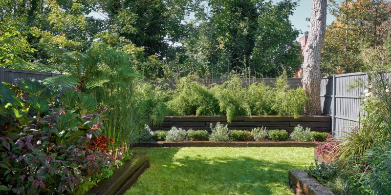 andrea-vytlacil-garden-design-exotic-garden-london-2-1