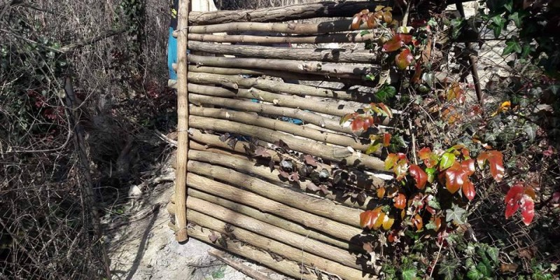 Természetes hatású kerítés