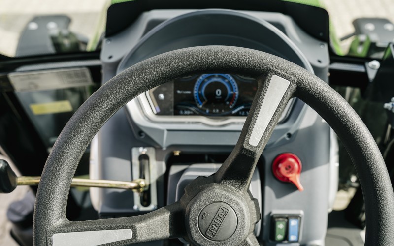 Fotrak traktorok Royal-Kert Kft.