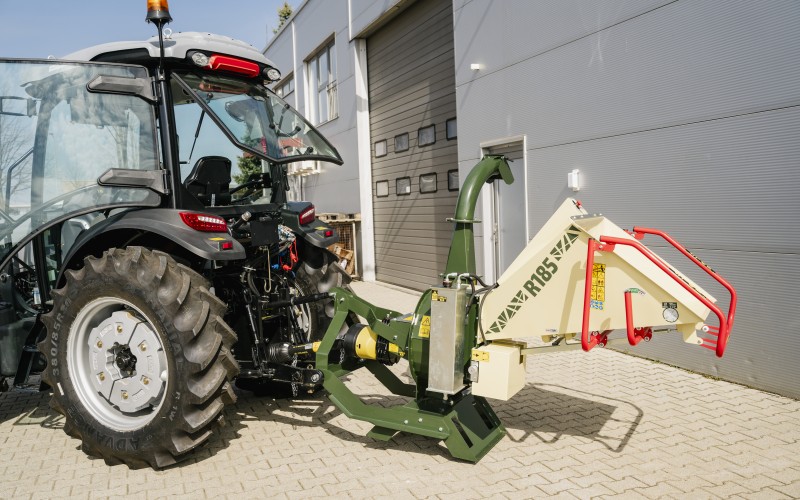 Fotrak traktorok Royal-Kert Kft.