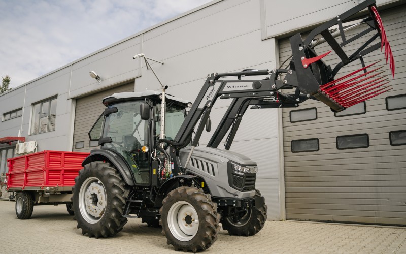 Fotrak traktorok Royal-Kert Kft.