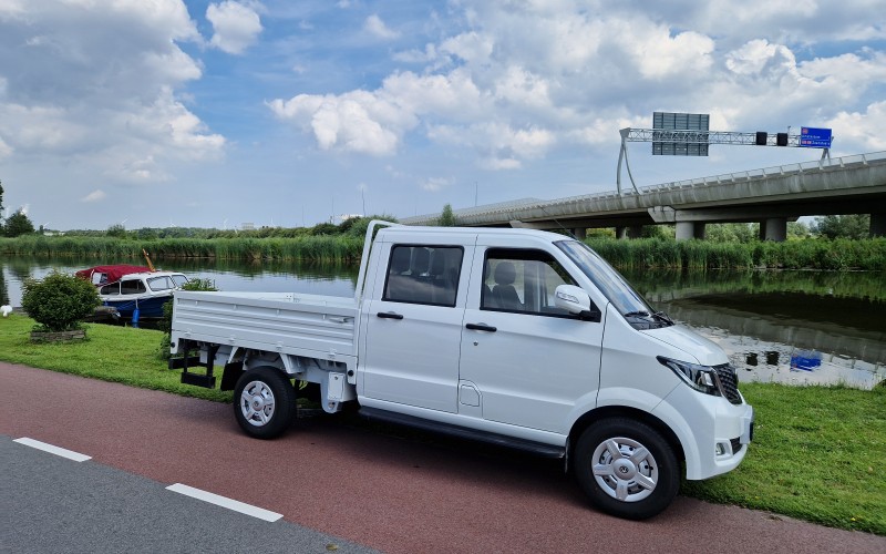 Victory E 500 pick-up, 5 üléses platós elektromos teherautó