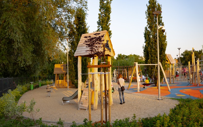 Robinia Play (27)