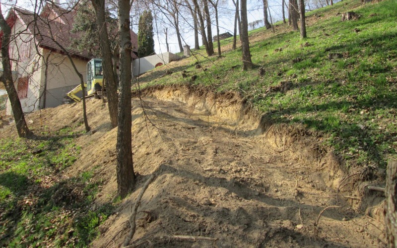 Durva tereprendezés géppel