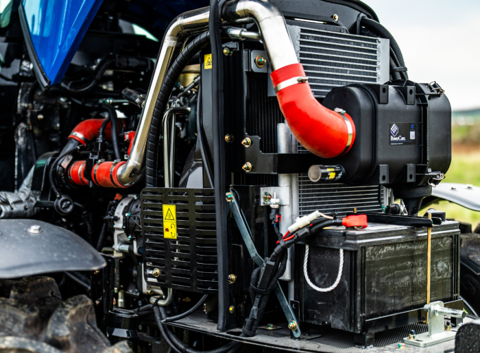 Fotrak MK604_65LE fülkés traktor