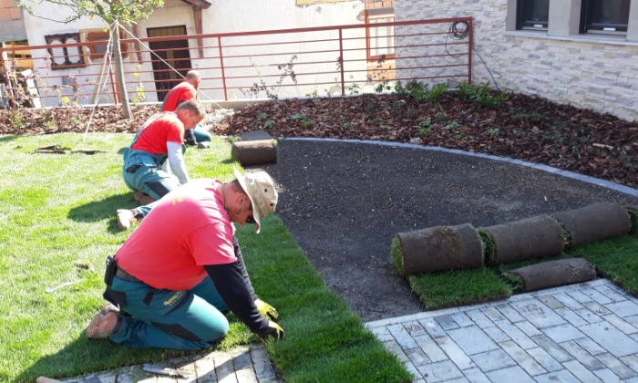 Budaörs - Lejtős, keskeny kert