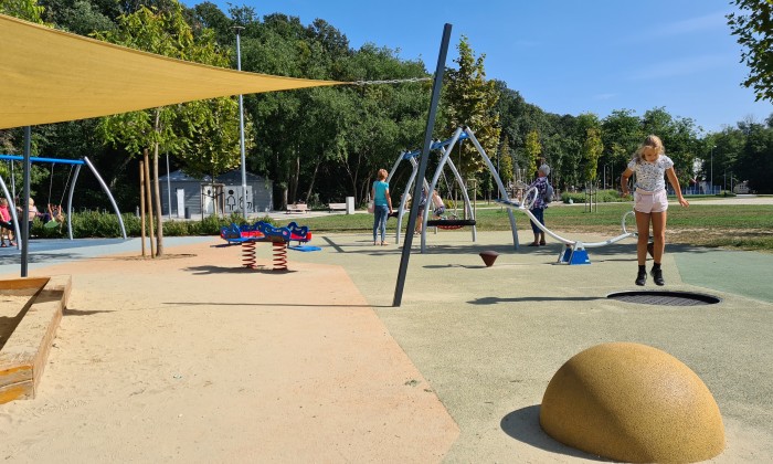 Tata, Tópart utca