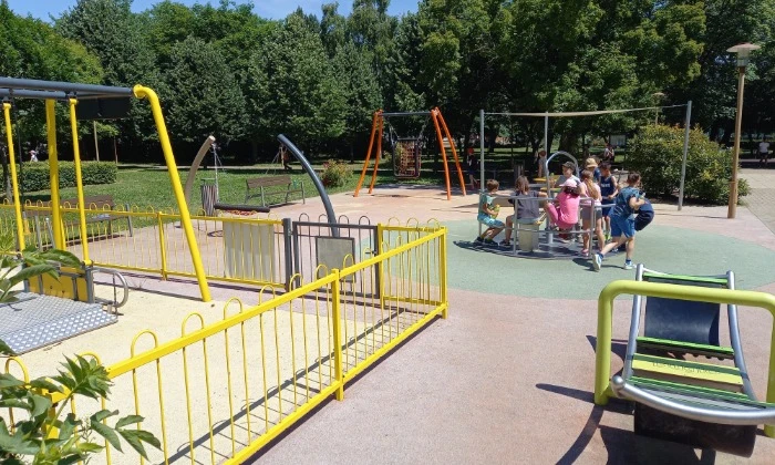 Győr, Barátság park