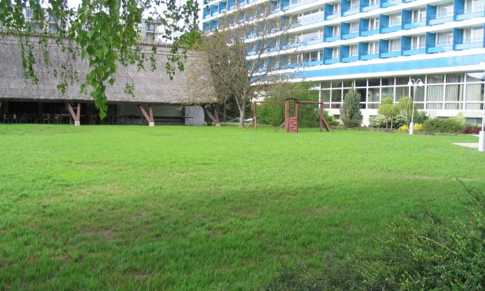 Balatonfüred, Hotel Annabella - kertépítés_2