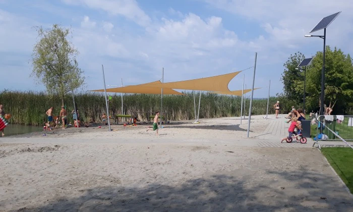 Balatonkenese - Egy strand családokra szabva_18