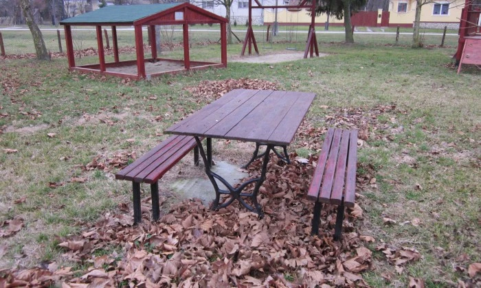 Pápasalamon Petőfi tér - Településközponti park_0