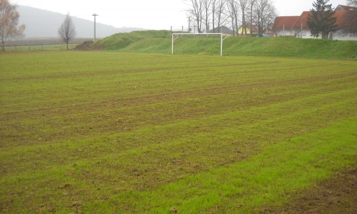 Taliándörögd, futballpálya - Felújítás füvesítéssel_4