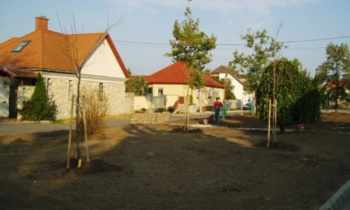 Veszprém - Családi pihenőpark játszótérrel_18