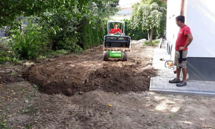 Veszprém - Kert keskeny területen_3