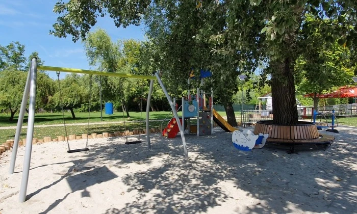 Balatonkenese