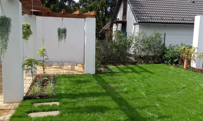 Faültetéstől a füvesítésig – kertépítés Velencén