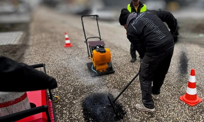 INFRASET kátyújavító alap csomag átadás Csomádon