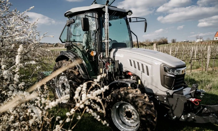 Fotrak MK 754 C traktor átadás-viszonteladónk számára
