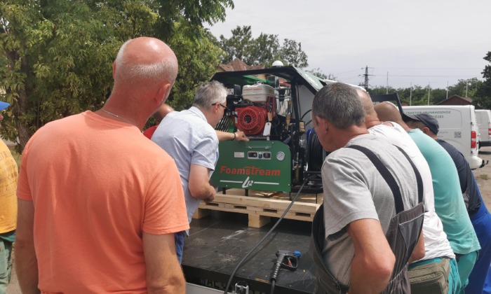 Foamstream vegyszermentes gyomirtó és fertőtlenítő berendezés