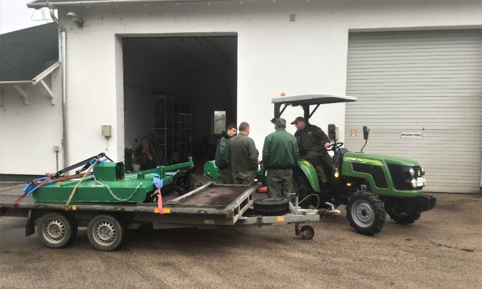 Bakonykarszt Zrt., traktor és munkaeszköz