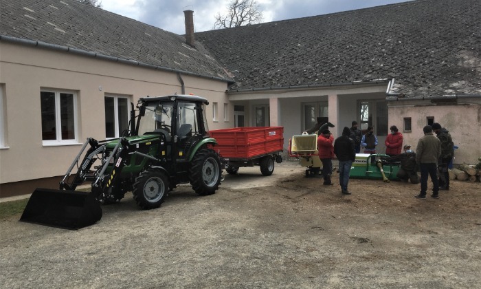 Zalaszabar, traktor és munkaeszköz