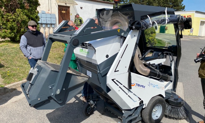 MaxWind Hydros átadás- Balatonfűzfő Város Önkormányzata