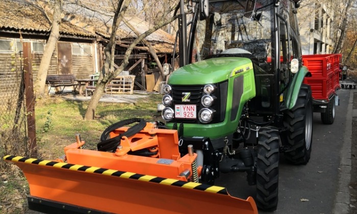 Budapest, traktor és munkaeszköz