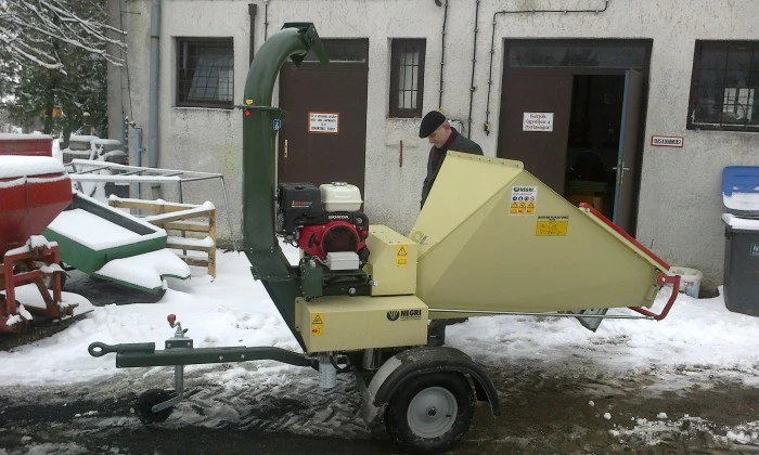 Lesenceistvánd, munkaeszköz