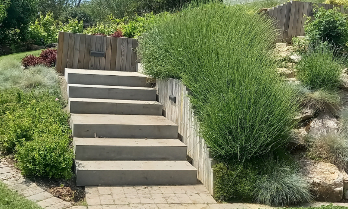 Megújult lépcső Alsóörsön – megtartott alapokra építettünk