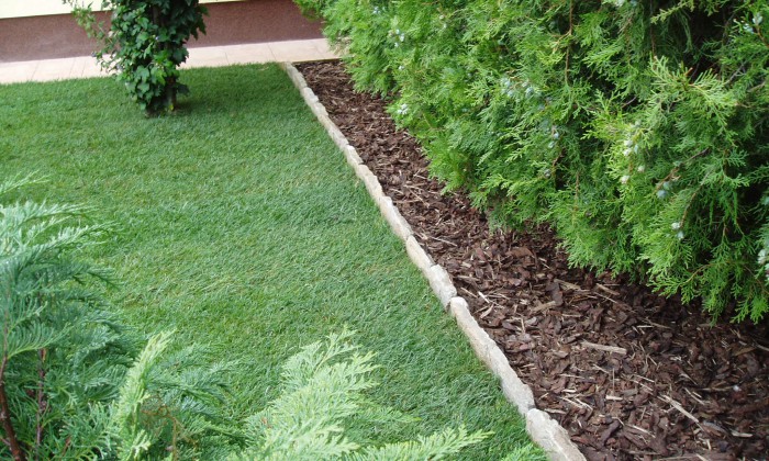 Veszprém - Csinos fogadókert és belső kert