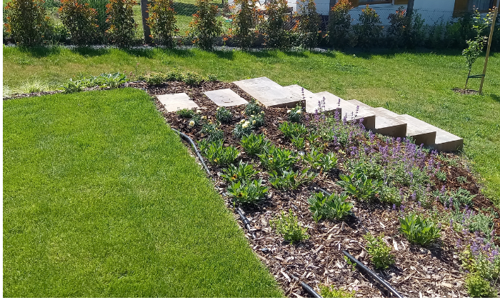 Alsóörs – Modern kert sok funkcióval