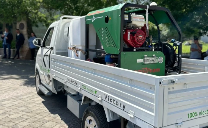 FOAMSTREAM - BURKOLATTISZTÍTÁS ÉS GYOMIRTÁS