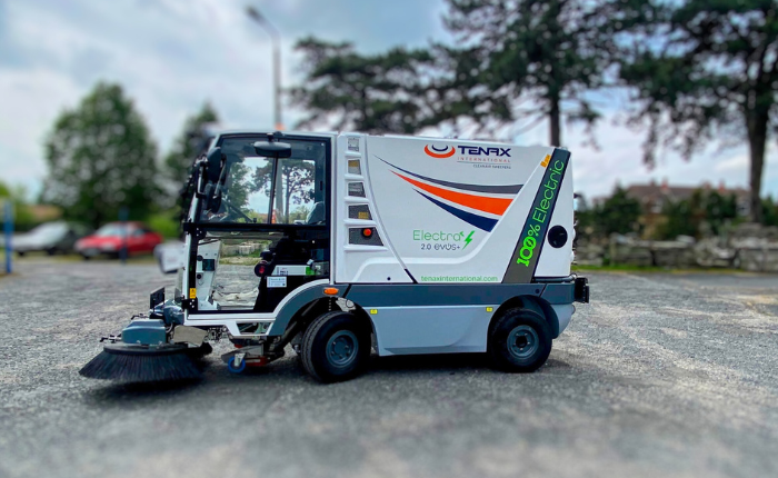 Utcaseprő és útmosógépek